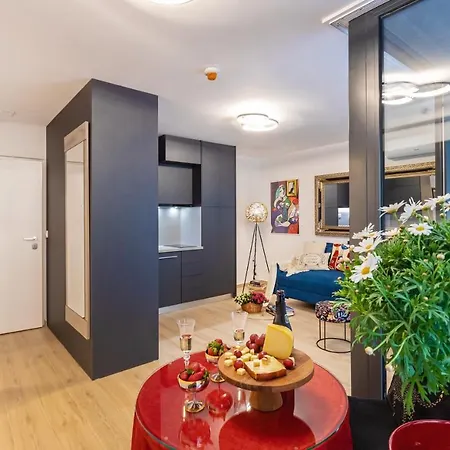 Perfect Downtown A217 *